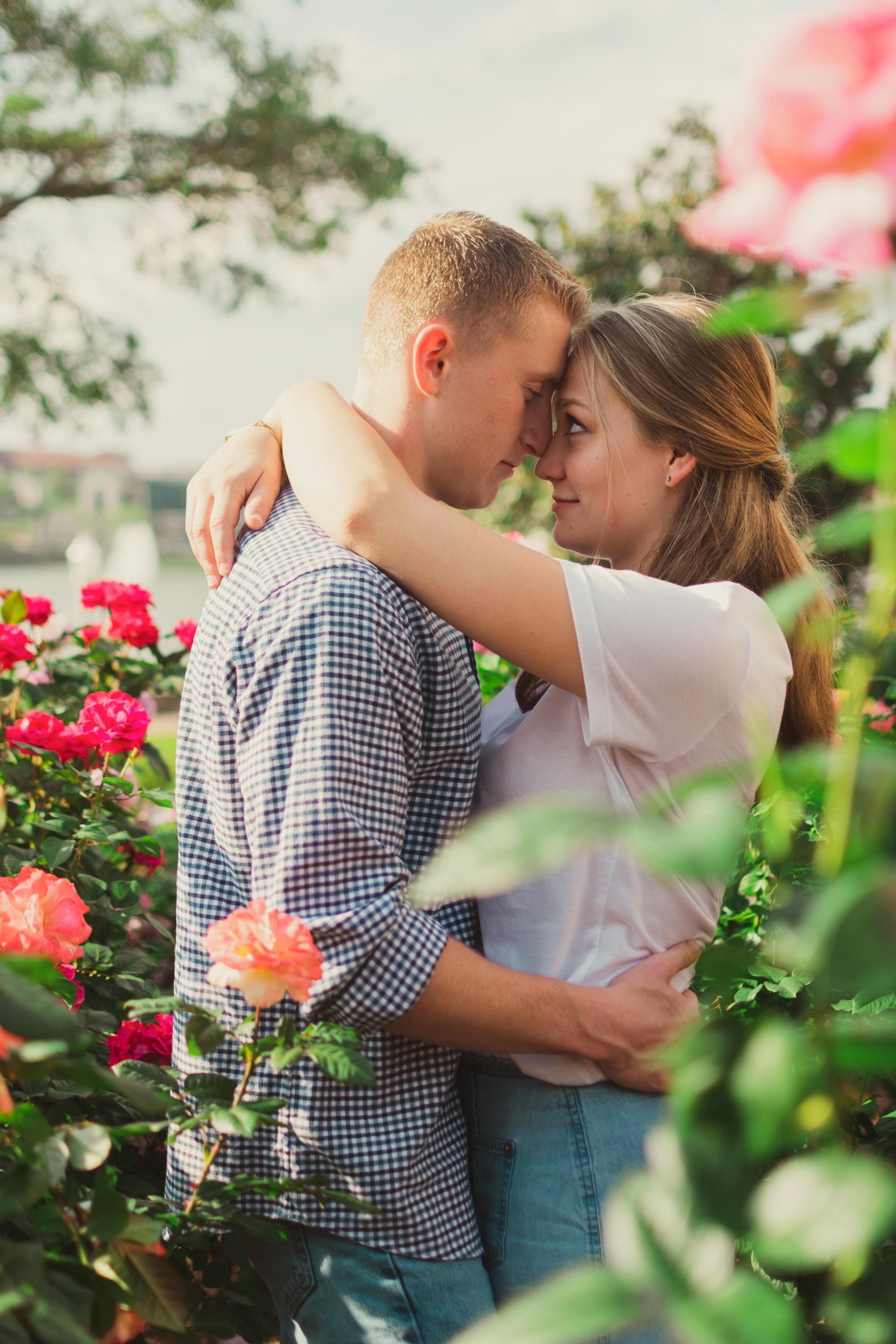 Lake Mirror Park Couples Session